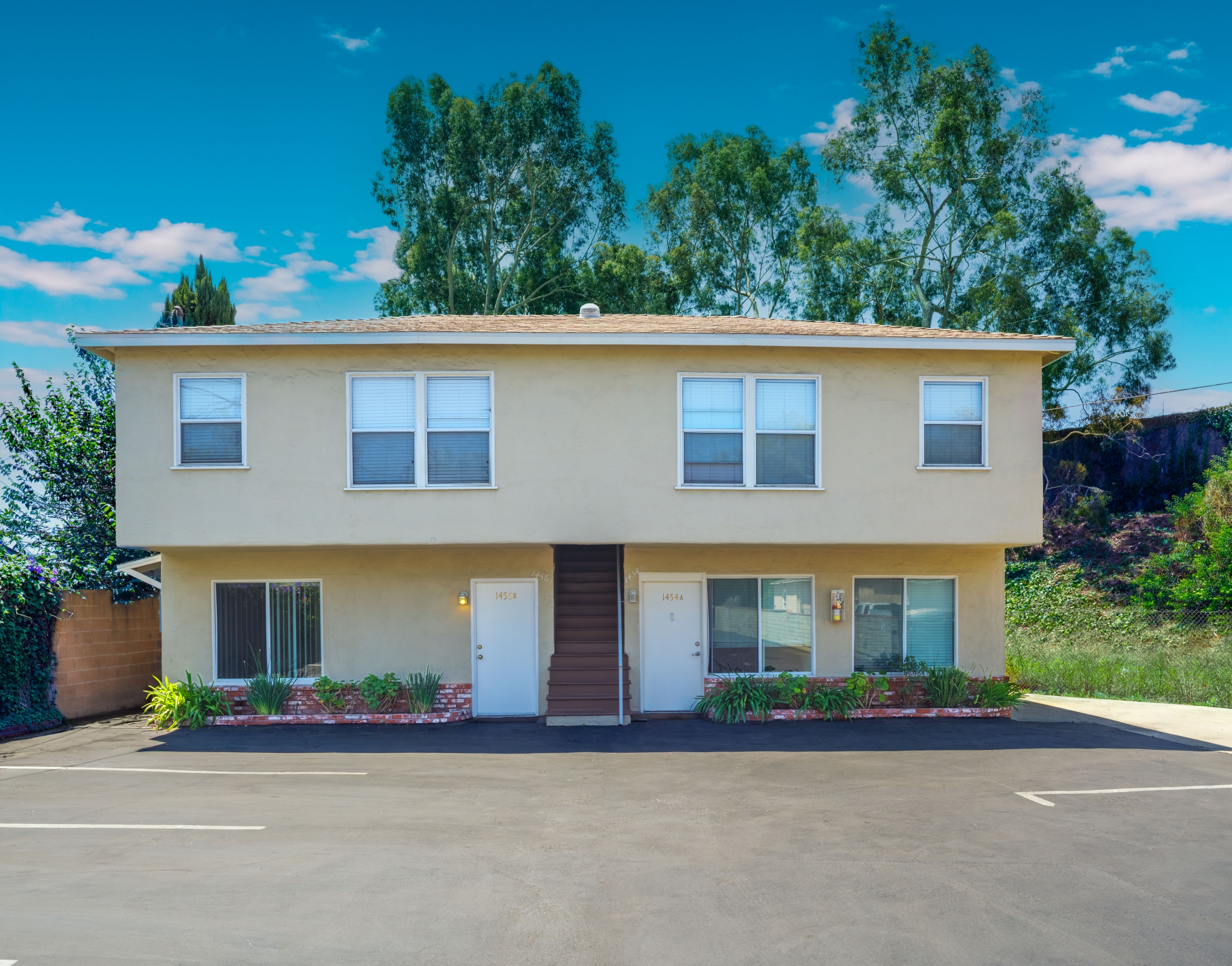 1456 E. Chevy Chase Dr., Unit B