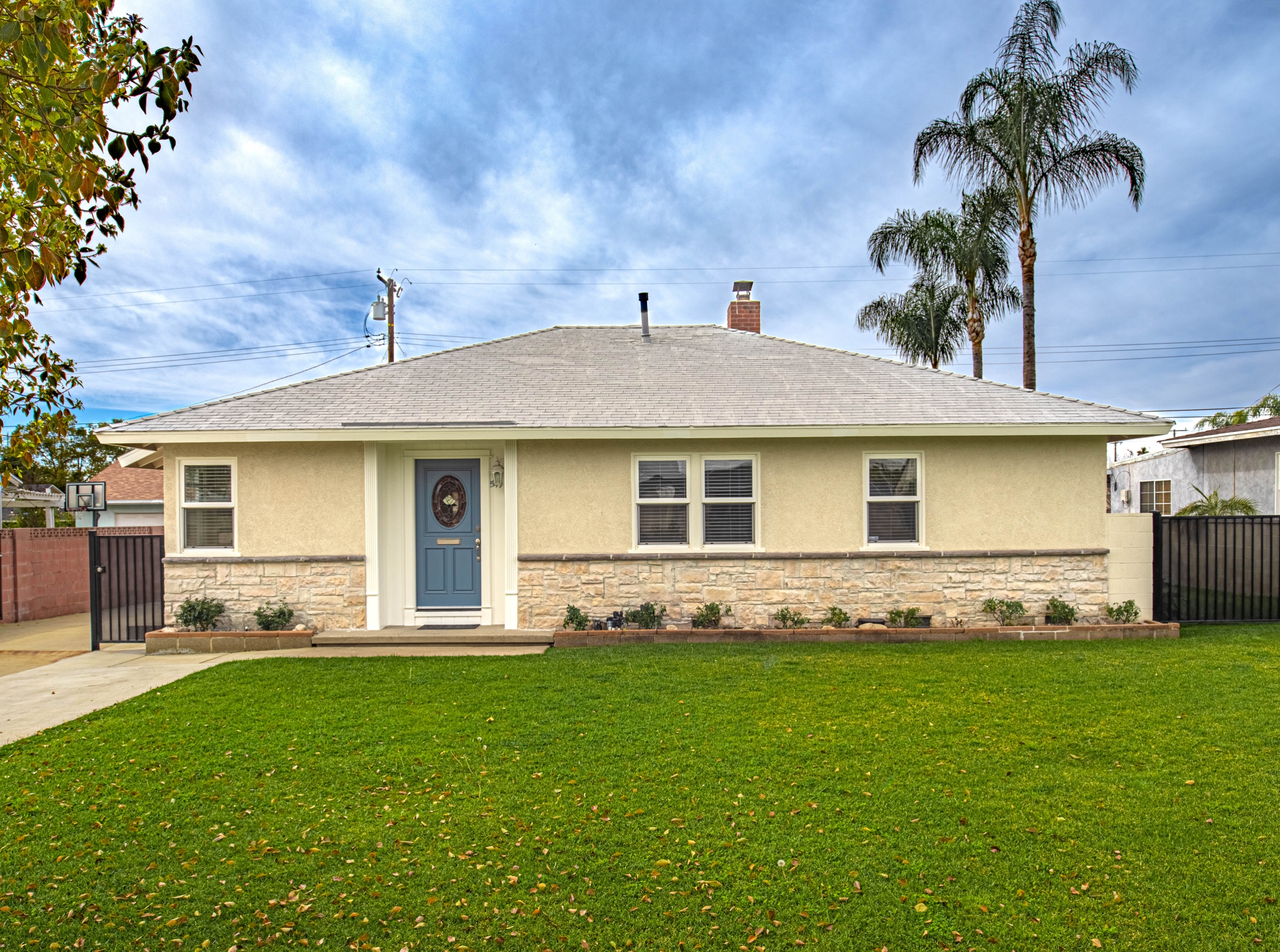Property main image